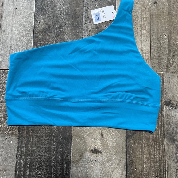 Lululemon asymmetrical bra A/B NWT - Picture 1 of 3